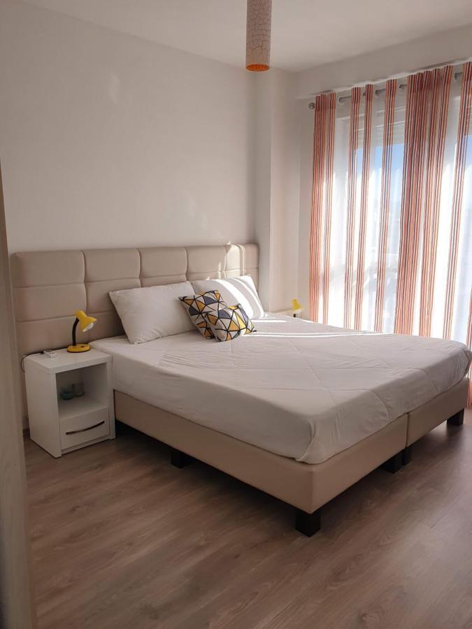 Rovena'S Apartment - Free Parking Тирана Экстерьер фото