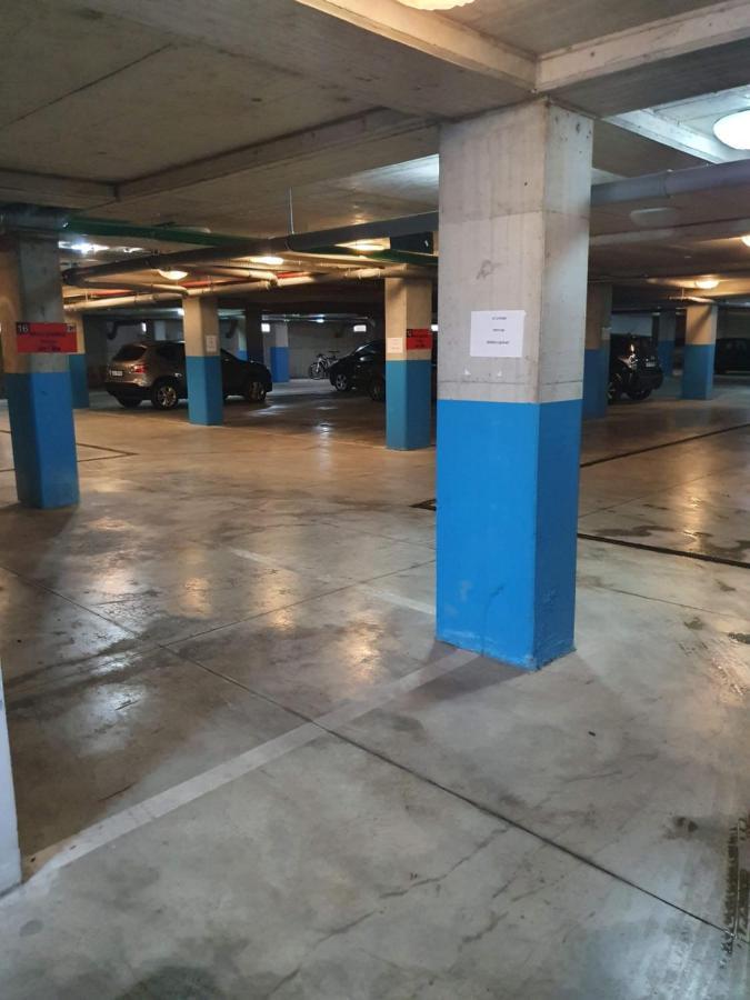 Rovena'S Apartment - Free Parking Тирана Экстерьер фото